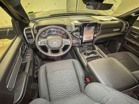 New 2026 RAM 2500 Big Horn AWD/4WD image 9