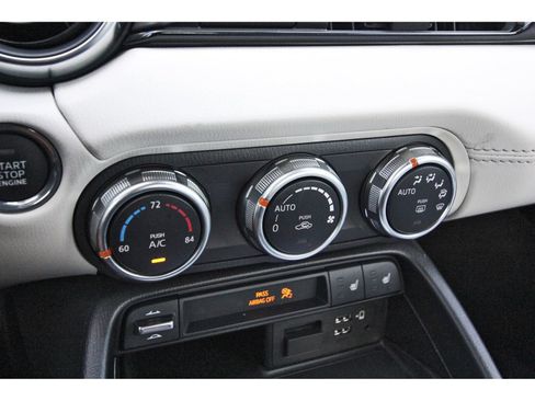 Used 2021 MAZDA MX-5 Miata RF Grand Touring RWD image 20