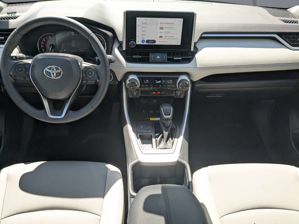 Used 2025 Toyota RAV4 XLE Premium FWD image 16