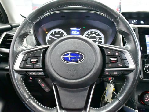 Used 2019 Subaru Forester Premium w/ All-Weather Package image 31