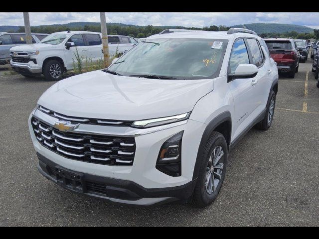 Used 2025 Chevrolet Equinox LT w/ Convenience Package II AWD/4WD image 3