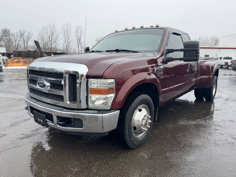 Used 2009 Ford F350 XLT image 1