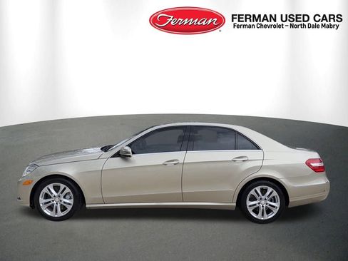 Used 2010 Mercedes-Benz E 550 4MATIC Sedan image 5