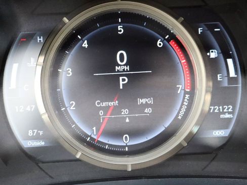 Used 2017 Lexus IS 200t F Sport w/ F Sport Package RWD image 22