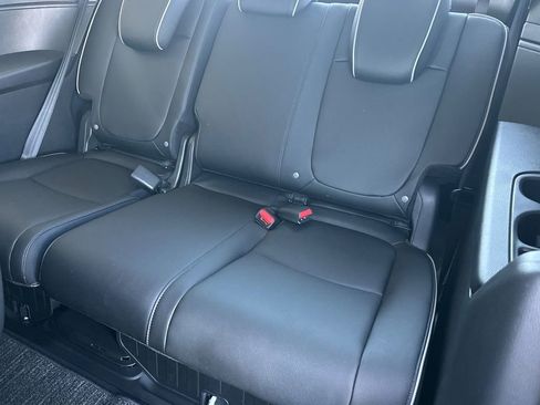 Used 2026 Honda Odyssey Elite image 18