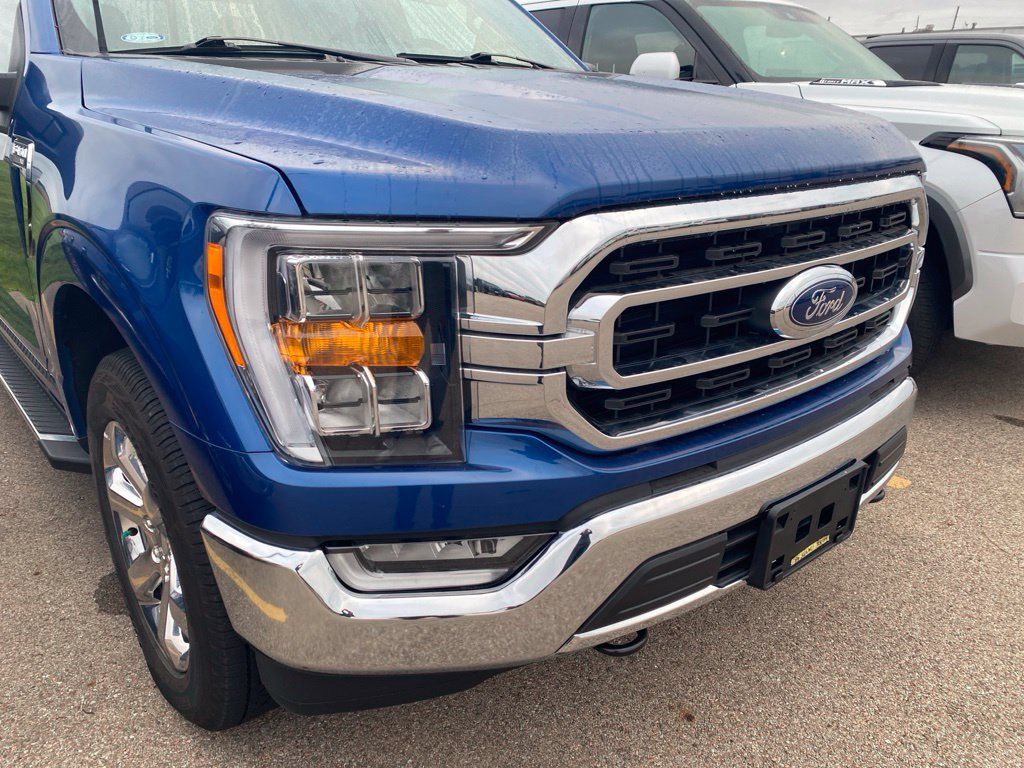 Used 2022 Ford F150 XLT w/ Equipment Group 302A High AWD/4WD image 3