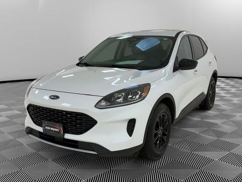 Used 2020 Ford Escape SE Sport image 7