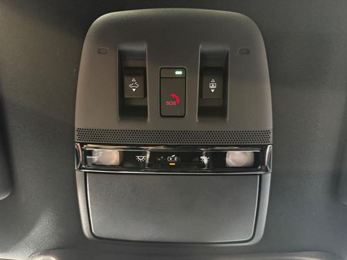 Used 2025 Nissan Armada Platinum AWD/4WD image 33