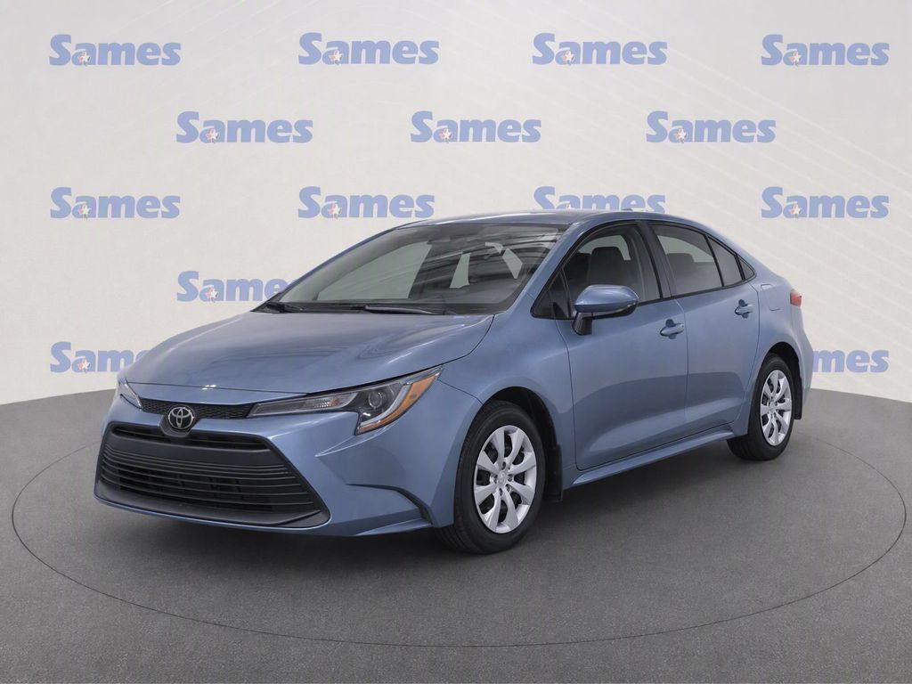 Used 2025 Toyota Corolla LE FWD image 2