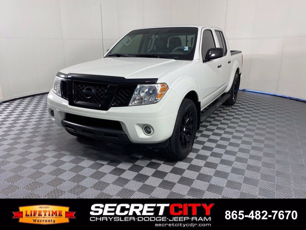 Used 2021 Nissan Frontier SV w/ Midnight Edition Floor Mats RWD image 3