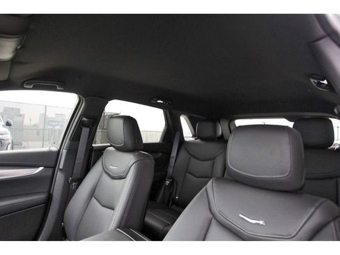 New 2025 Cadillac XT5 Luxury image 22