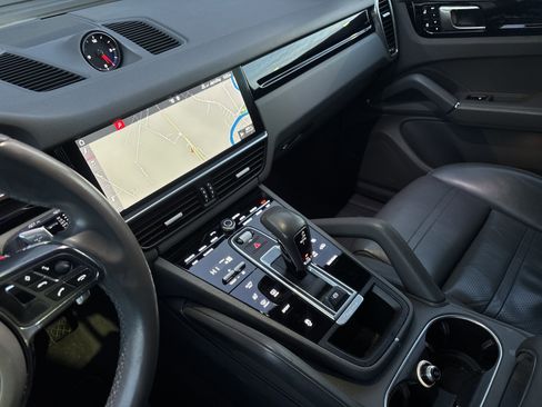 Certified 2019 Porsche Cayenne image 20