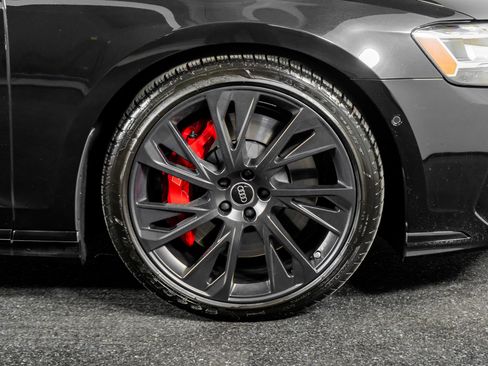 Used 2025 Audi S8 image 7