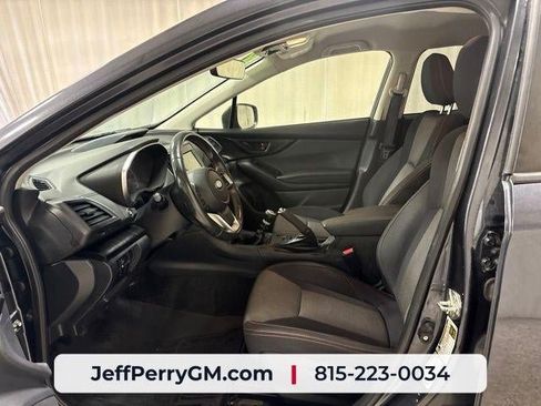 Used 2018 Subaru Crosstrek 2.0i Premium AWD/4WD image 9