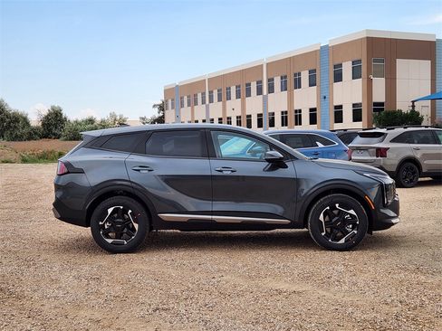 New 2026 Kia Sportage S image 2