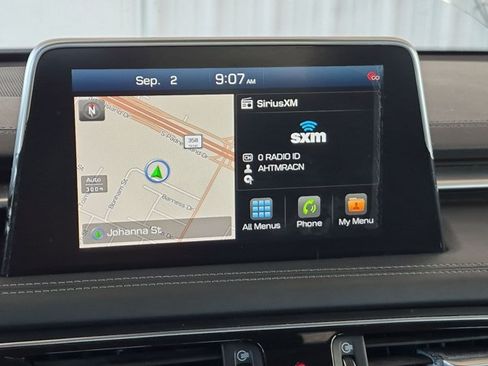 Used 2020 Genesis G70 3.3T RWD image 12