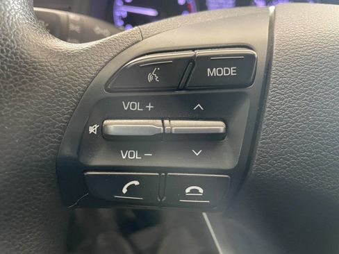 Used 2020 Hyundai Elantra SEL image 38