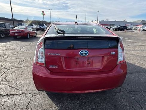 Used 2014 Toyota Prius Three image 5
