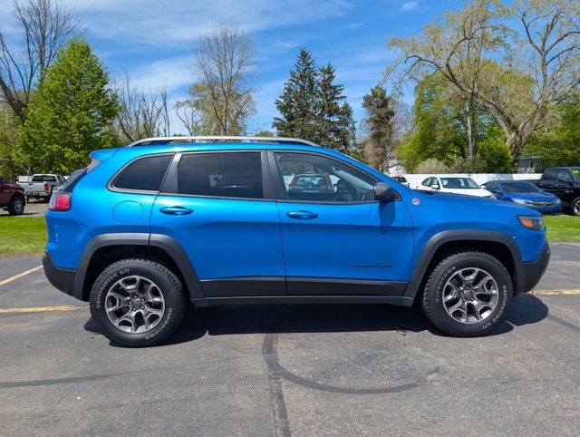 Used 2021 Jeep Cherokee Trailhawk w/ Comfort/Convenience Group AWD/4WD image 9