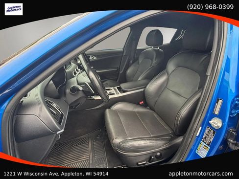 Used 2018 Kia Stinger GT AWD/4WD image 19