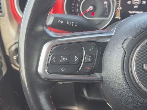Used 2019 Jeep Wrangler Unlimited Rubicon AWD/4WD image 37