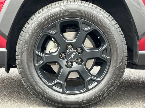 Used 2020 Toyota RAV4 TRD Off-Road w/ TRD Off-Road Weather Package AWD/4WD image 24