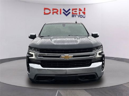 Used 2022 Chevrolet Silverado 1500 LT AWD/4WD image 9