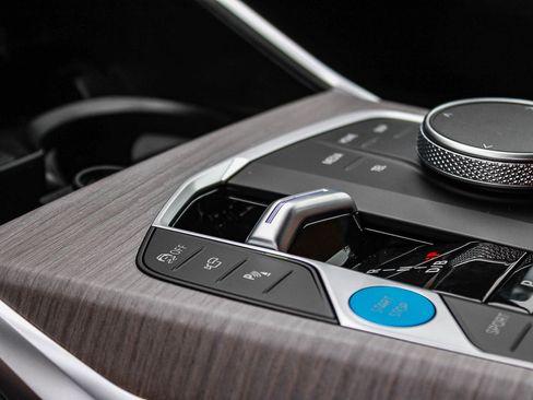 New 2026 BMW i4 eDrive40 w/ Premium Package RWD image 22