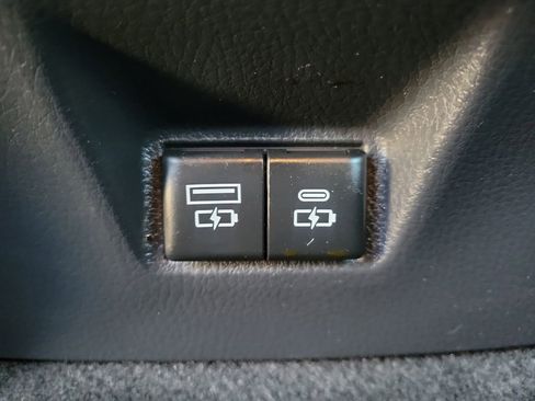 Used 2026 Toyota Camry SE w/ Multimedia Upgrade Package image 12