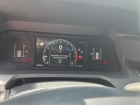 Used 2024 Toyota Tacoma SR5 AWD/4WD image 17