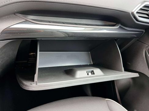 Used 2023 Chevrolet TrailBlazer LT FWD image 33