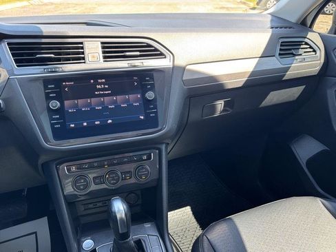 Used 2020 Volkswagen Tiguan SEL image 11