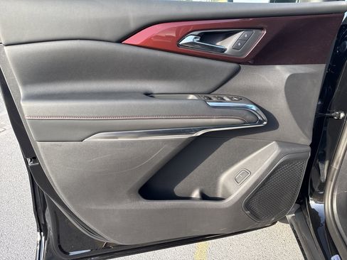 New 2026 Chevrolet Traverse Z71 w/ Driver Confidence Package image 16