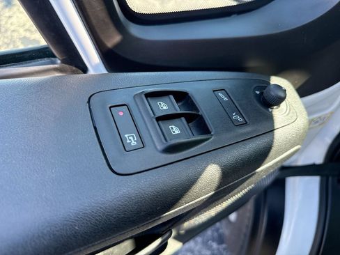Used 2024 RAM ProMaster 2500 w/ Convenience Group FWD image 23