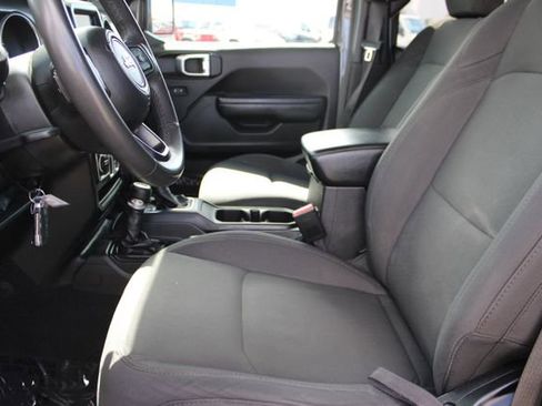 Used 2023 Jeep Wrangler Sport S image 30