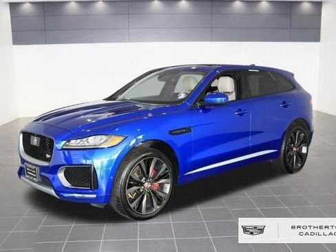 Used 2017 Jaguar F-PACE First Edition image 1