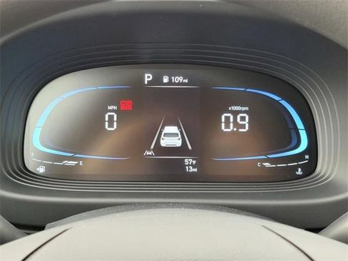 New 2026 Hyundai Venue SE image 14