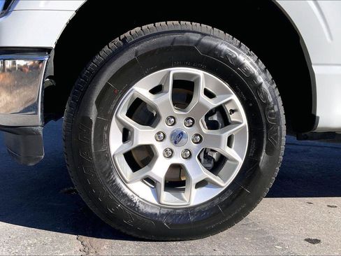 Used 2023 Ford F150 XLT image 9