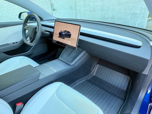 Used 2025 Tesla Model 3 RWD image 25