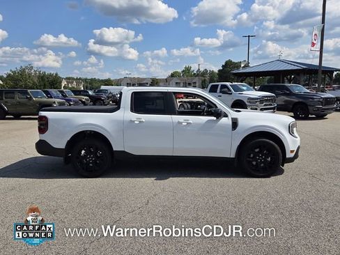 Used 2025 Ford Maverick Lariat w/ Black Appearance Package AWD/4WD image 14