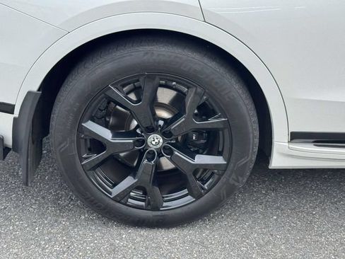 Used 2021 BMW X7 xDrive40i w/ Premium Package AWD/4WD image 8