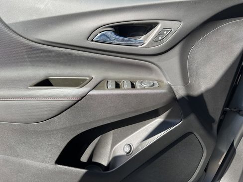 Used 2023 Chevrolet Equinox RS w/ RS Leather Package image 13