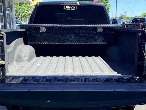 Used 2017 RAM 1500 Express w/ Express Value Package AWD/4WD image 10