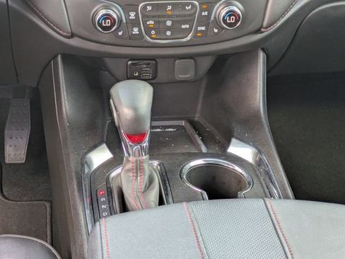 Certified 2023 Chevrolet Traverse RS image 19