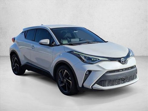 Used 2020 Toyota C-HR Limited image 3