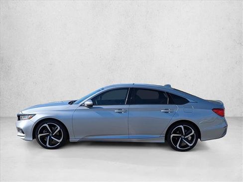 Used 2018 Honda Accord Sport image 8