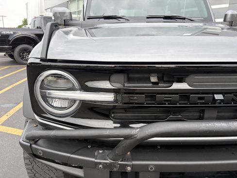 Used 2023 Ford Bronco Outer Banks w/ Sasquatch Package AWD/4WD image 21