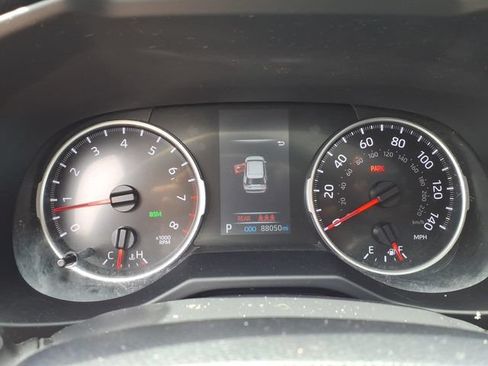 Used 2022 Toyota RAV4 XLE w/ Convenience Package AWD/4WD image 25