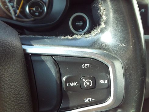 Used 2019 RAM 1500 Big Horn AWD/4WD image 25