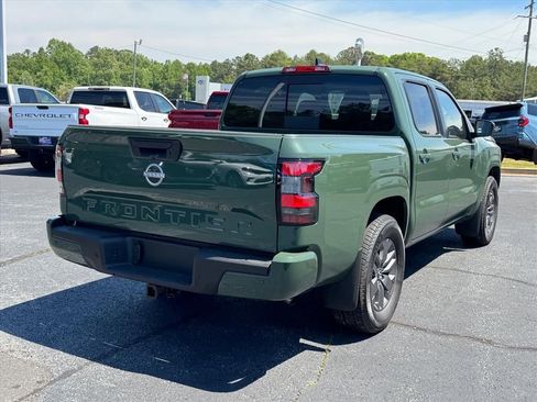 Used 2026 Nissan Frontier SV RWD image 3